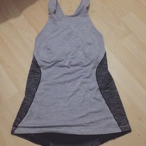 Lululemon top